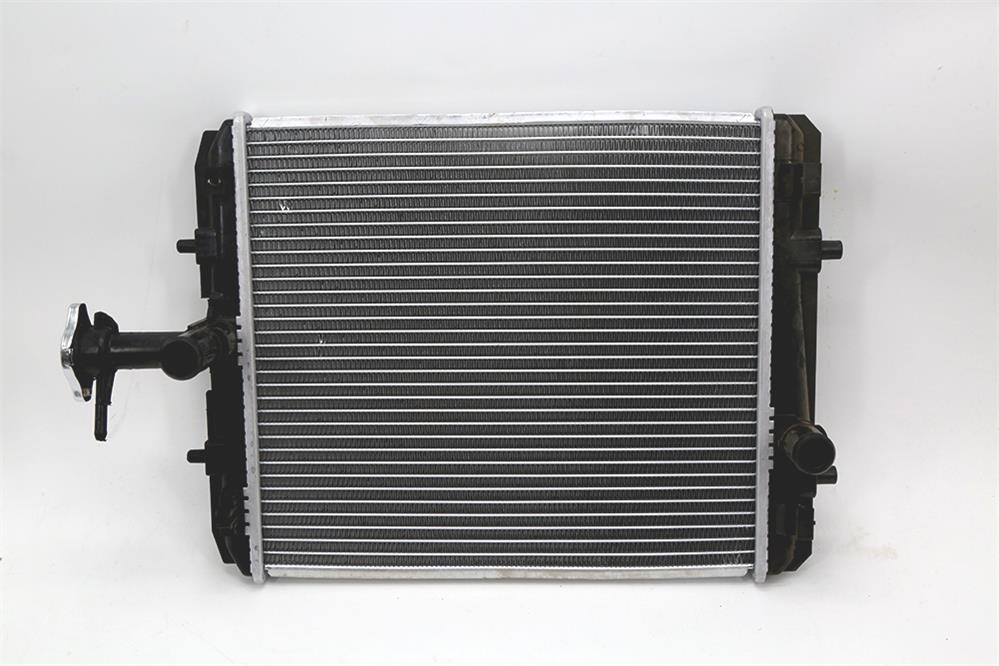 10193977-00 BYD Car BYD F0 Radiator din aluminiu al rezervorului de apă